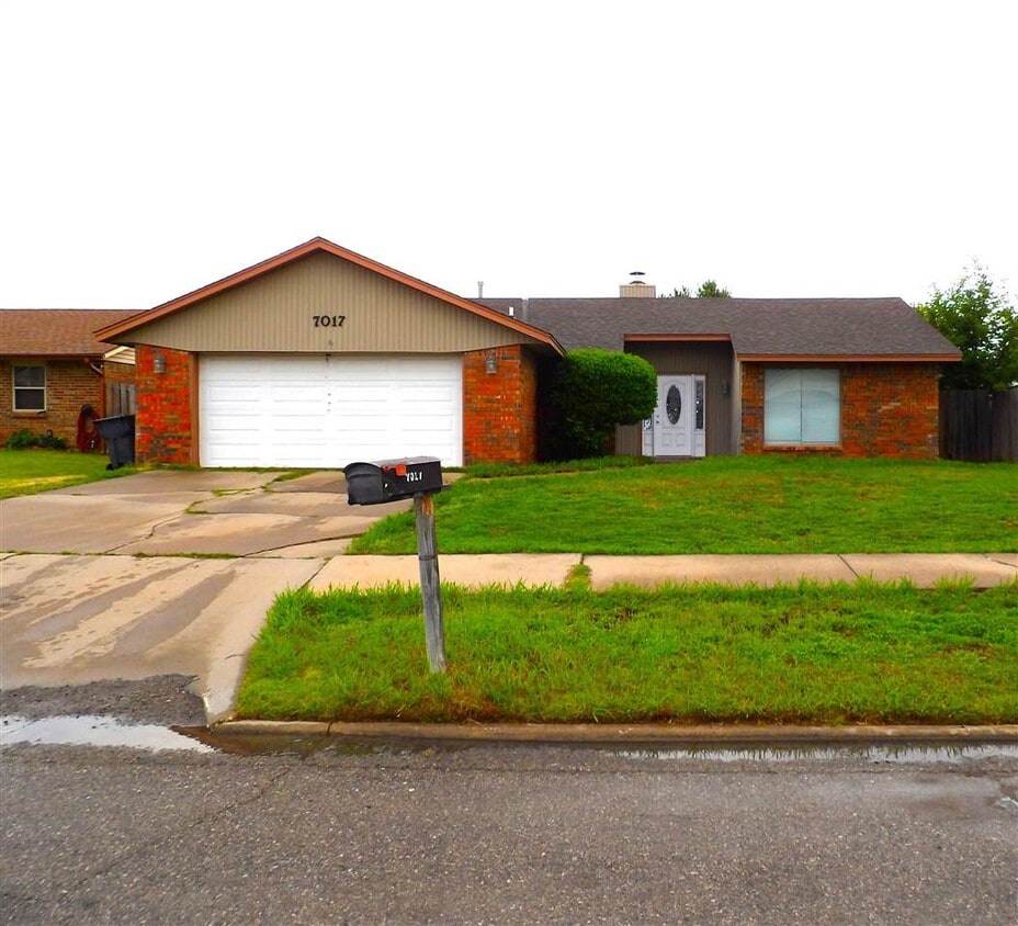 Primary Photo - 7017 SW Winchester Ave