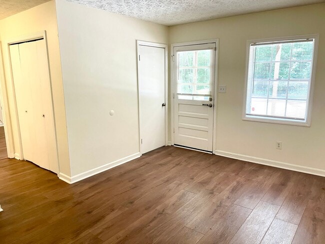 Building Photo - Welcome to our Rent Special in Fayettevill...