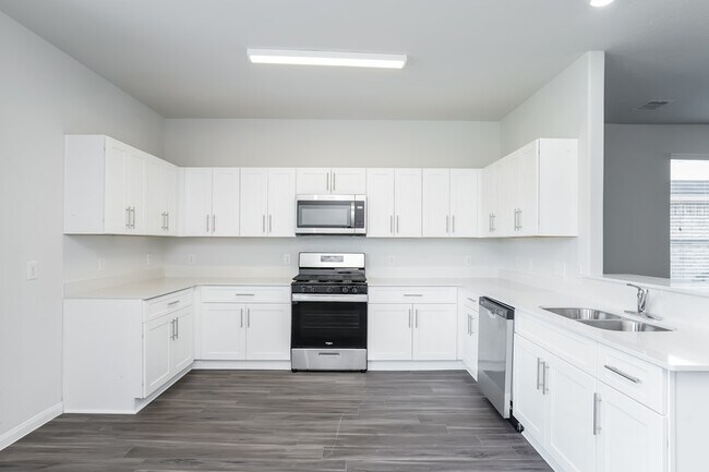 Building Photo - 1002 Briza Del Mar Ct