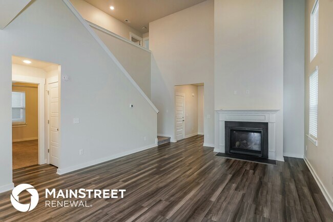 Foto del edificio - 315 Whisper Wood Wy