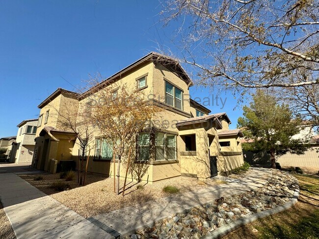 Foto del edificio - 14870 W Encanto Blvd