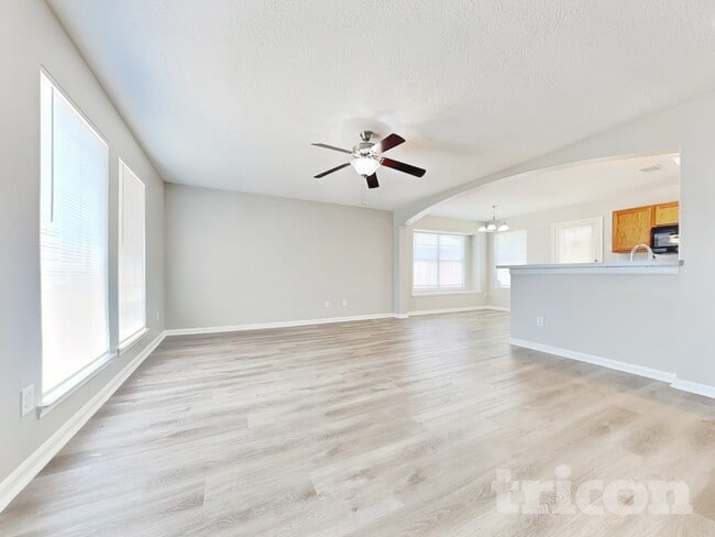 Foto del edificio - 5473 N Buffalo Cir