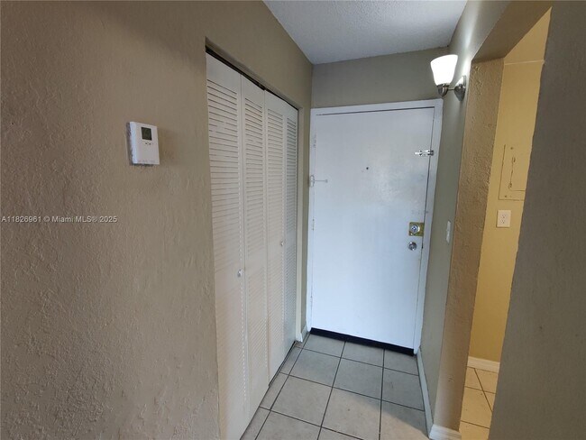 Building Photo - 4550 NW 9th St