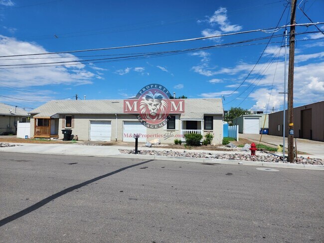 Photo - Cozy 1 Bd 1 Bath Remodeled Duplex House