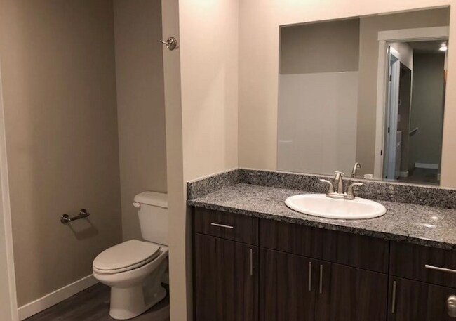 Building Photo - 1837 Eastgate Loop