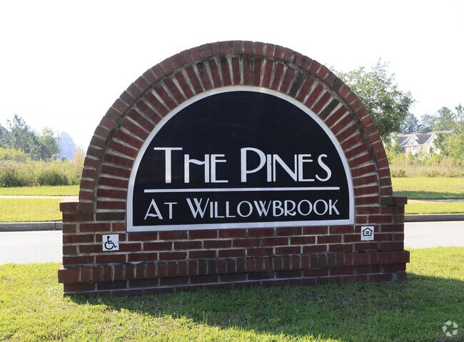 Foto del edificio - The Pines at Willowbrook