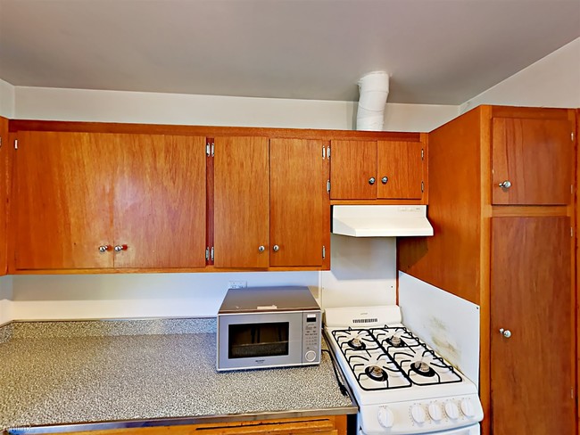 Foto del edificio - 1704 Pleasant Valley Ave