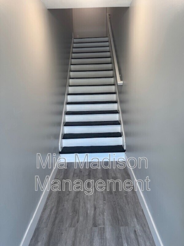 Foto del edificio - 1129 E Bolton St