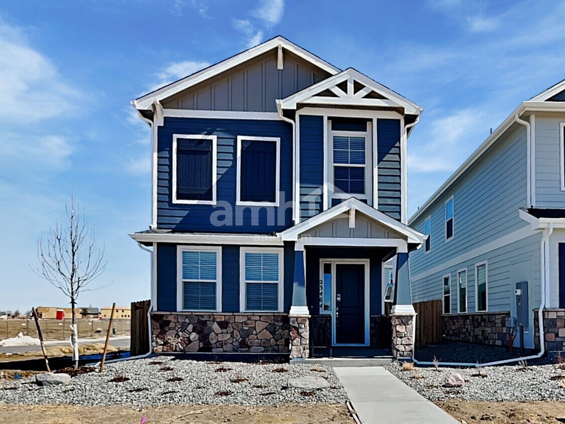 Foto principal - 23464 E 2nd Pl