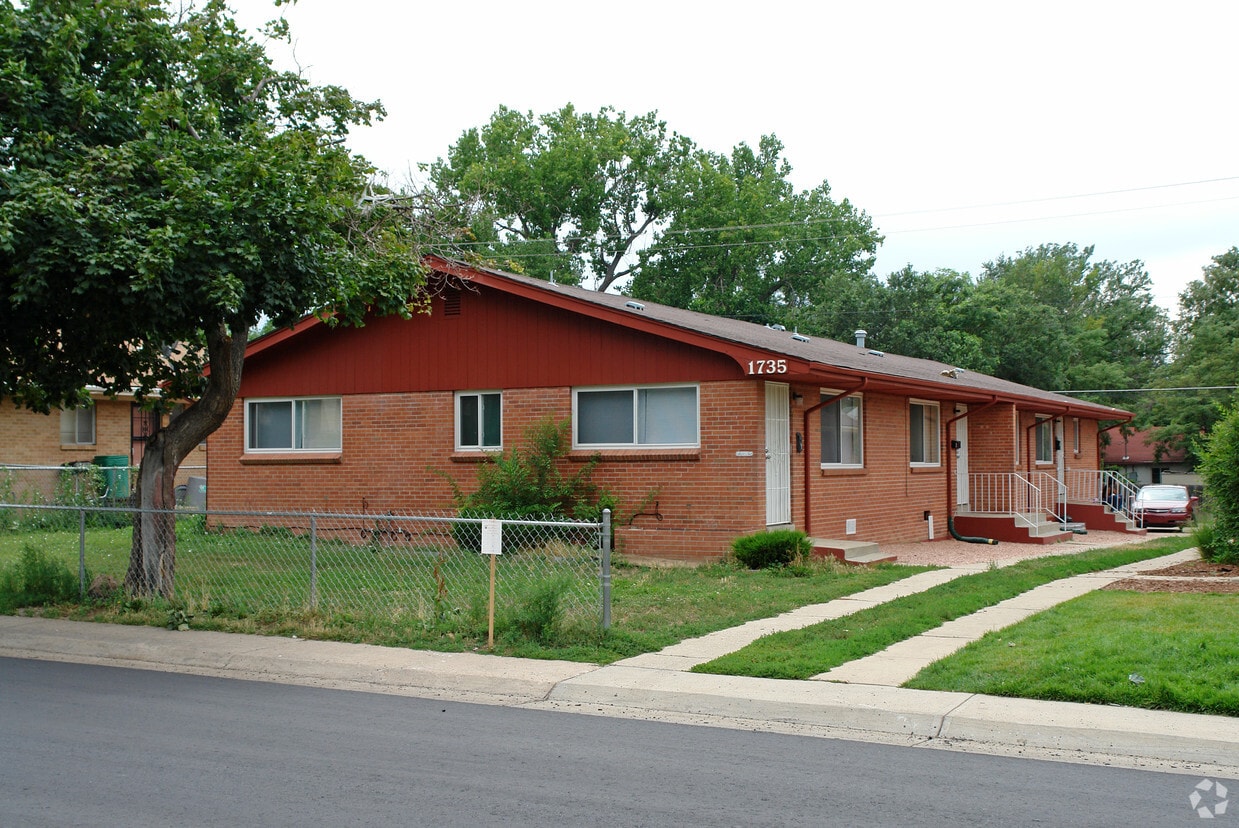 Exterior View - 1735 Chester St