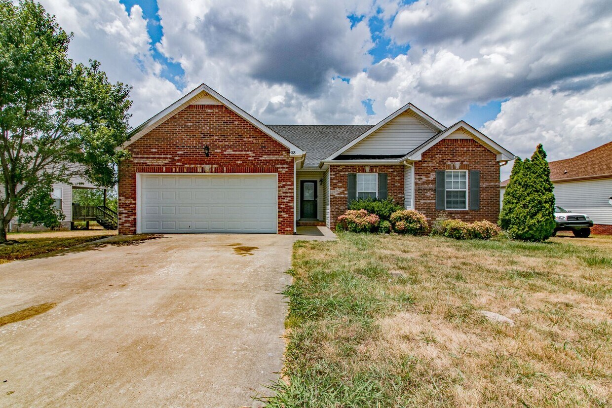 Primary Photo - 988 Chardea Ct