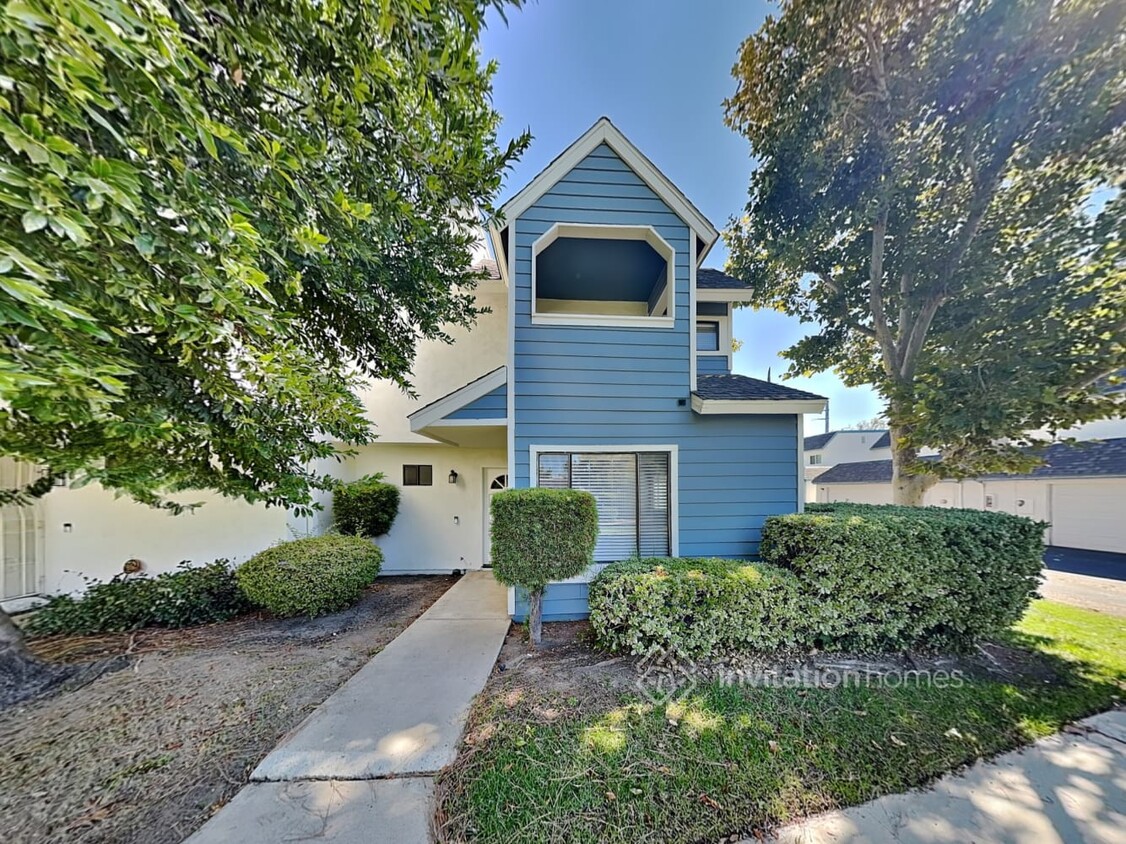 Primary Photo - 640 Church Pl