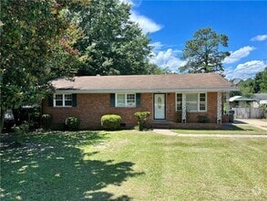 Building Photo - 2050 Ironwood Dr