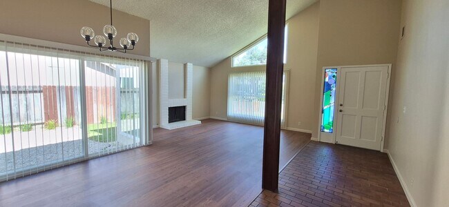 Building Photo - Beautifully maintained, Suisun City 3-bedroom, 2-bath home showcasing true pride of ownership! - ...