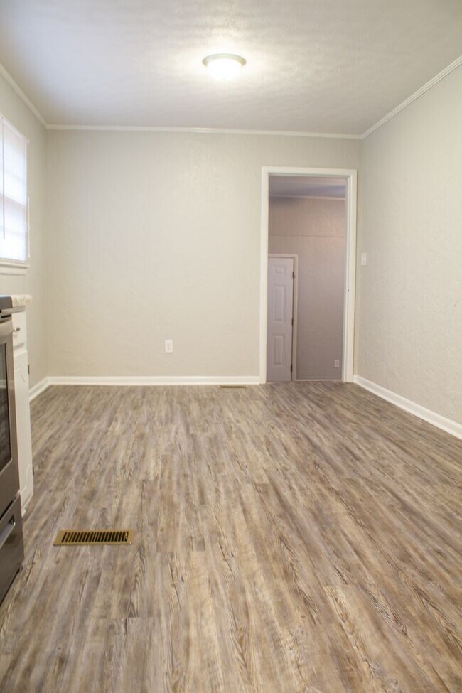 Foto del edificio - 111 Marie Ave SW