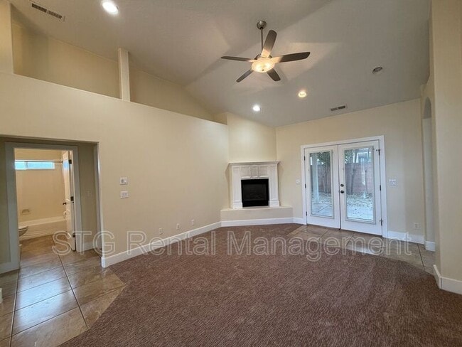 Building Photo - 135 Orchard Ln