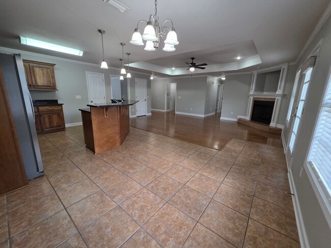 Building Photo - 107 Camellia Dr