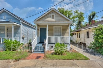 Building Photo - 1418 Maple St