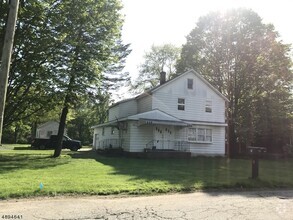 Building Photo - 34 1st St