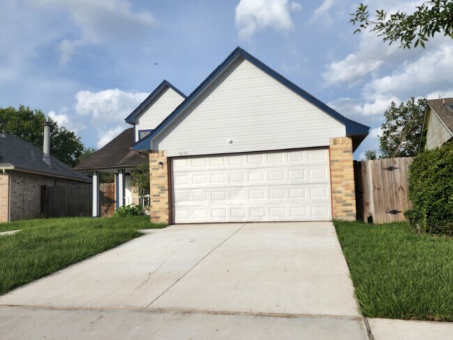 Building Photo - 16311 Napa Vine Dr