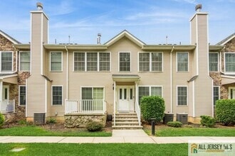Building Photo - 17 Lackland Ave