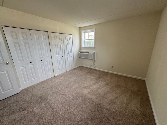 Building Photo - 2 S Swarthmore Ave