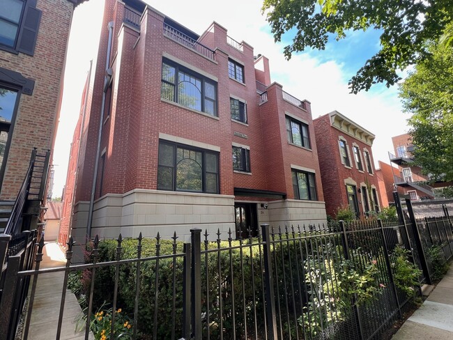 Building Photo - 218 S Hamilton Ave