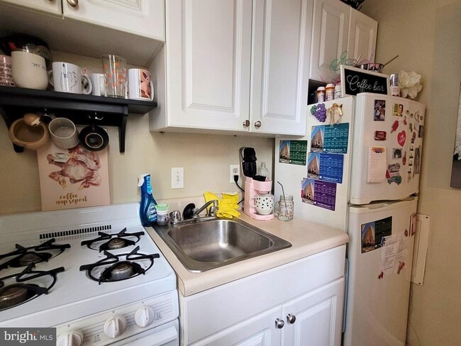 Foto del edificio - 135 S 19th St