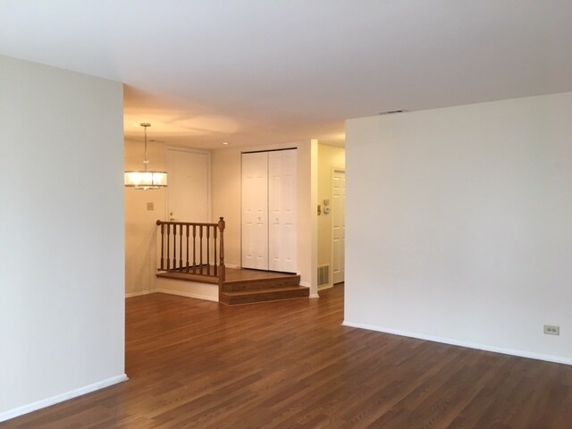 Foto del edificio - 251 Coventry Cir