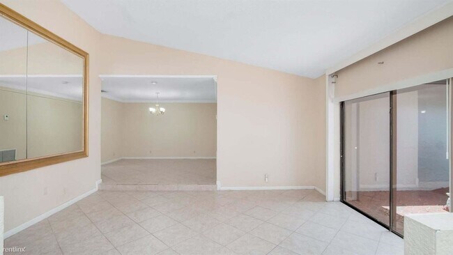 Foto del edificio - 4 br, 2 bath House - 1330 NW 94th Ter