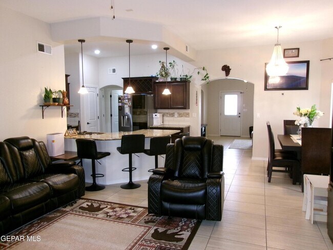 Foto del edificio - 824 Caterick St