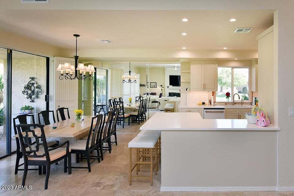 Primary Photo - 7814 E San Carlos Rd