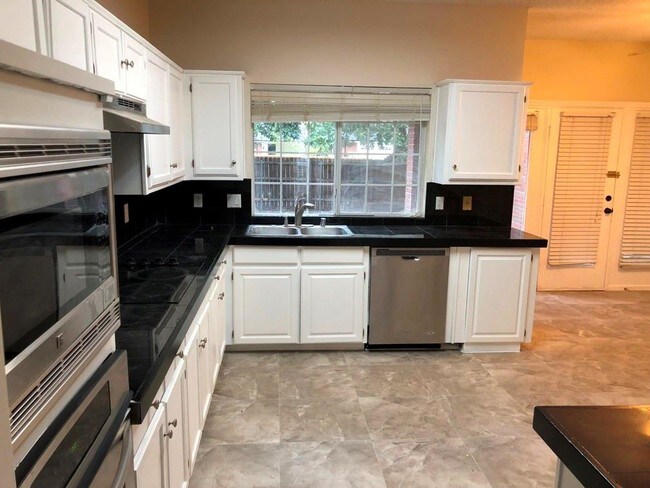 Building Photo - 1206 Wild Cherry Dr