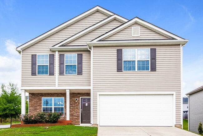 Building Photo - 1800 Windy Willow Ln