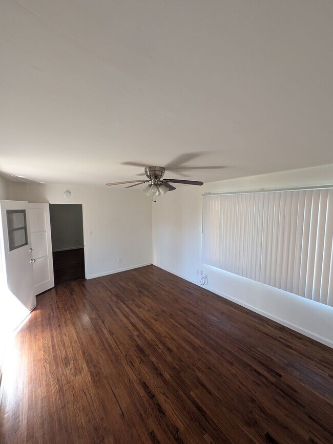 Foto del edificio - PC - 6673-6675 Amherst