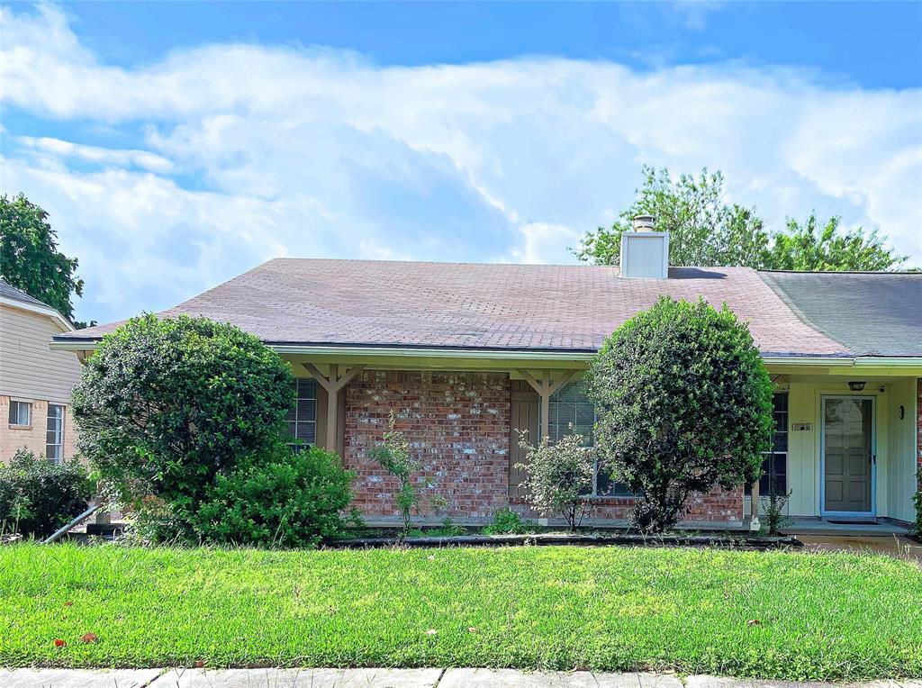 Foto principal - 19251 Hollowlog Dr
