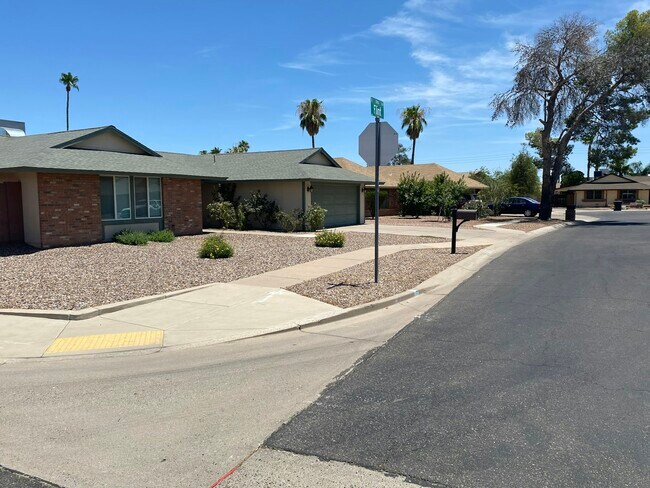 Foto del edificio - 2707 S Flint Cir