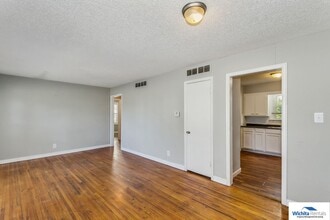 Building Photo - 7131 E Gilbert St