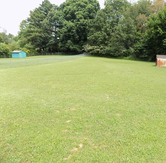 Building Photo - *** AFFORDABLE RANCH HOME ***