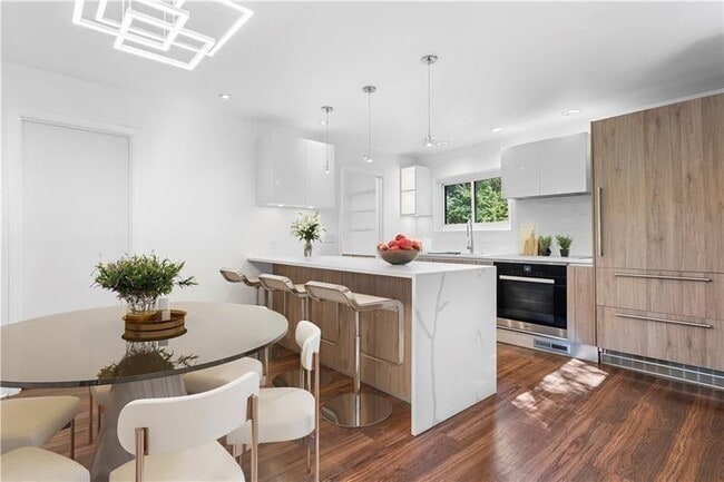 Building Photo - 5 Krog St NE