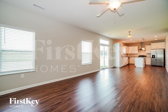 Foto del edificio - 5602 Tarboro Pl