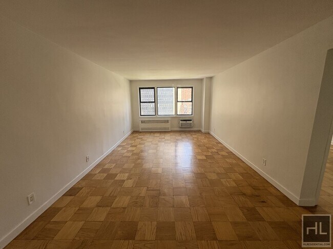 Foto del edificio - EAST 36 STREET