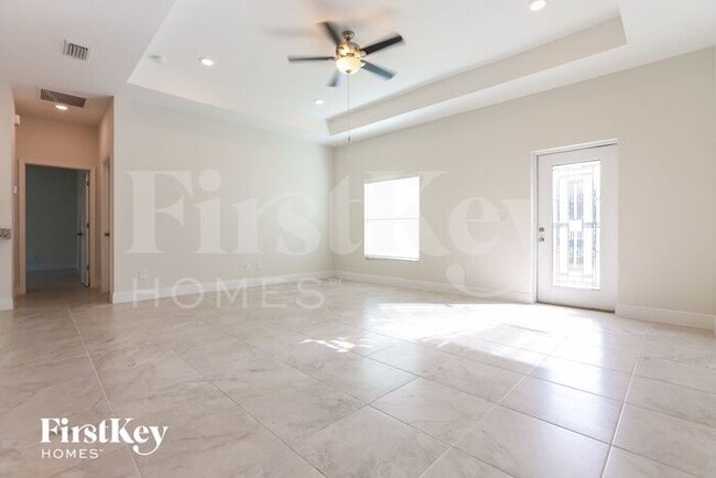 Foto del edificio - 3574 Lubec Ave