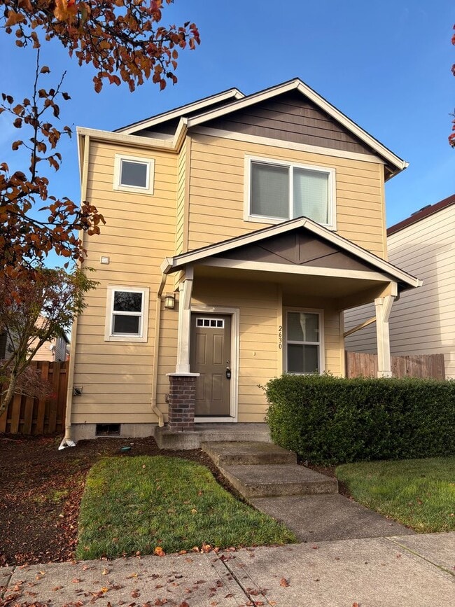 Well Maintained Spacious 4 BD Home with Granite Countertops, Hardwood Floors, High Ceilings, Grea... - Well Maintained Spacious 4 BD Home with Granite Countertops, Hardwood Floors, High Ceilings, Grea...