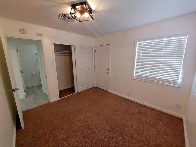 Foto del edificio - Yucca Valley Beautiful Family Home