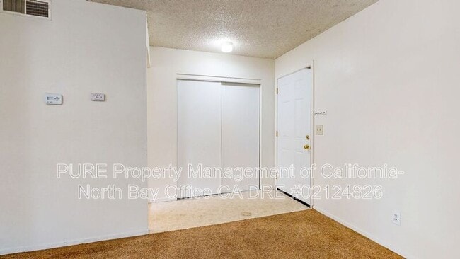 Building Photo - 1017 Civic Center Dr