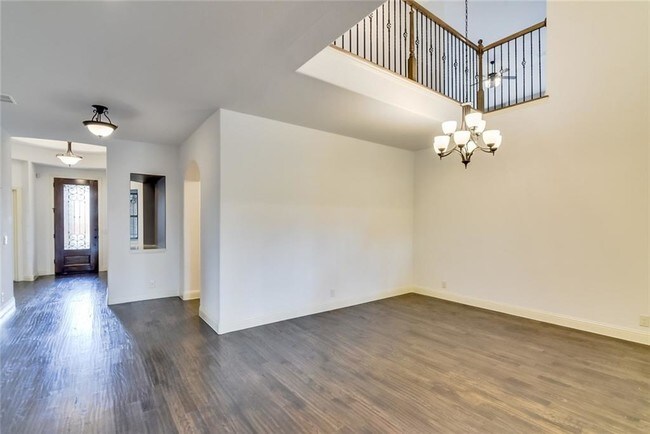 Building Photo - 7523 Lynnwood Drive