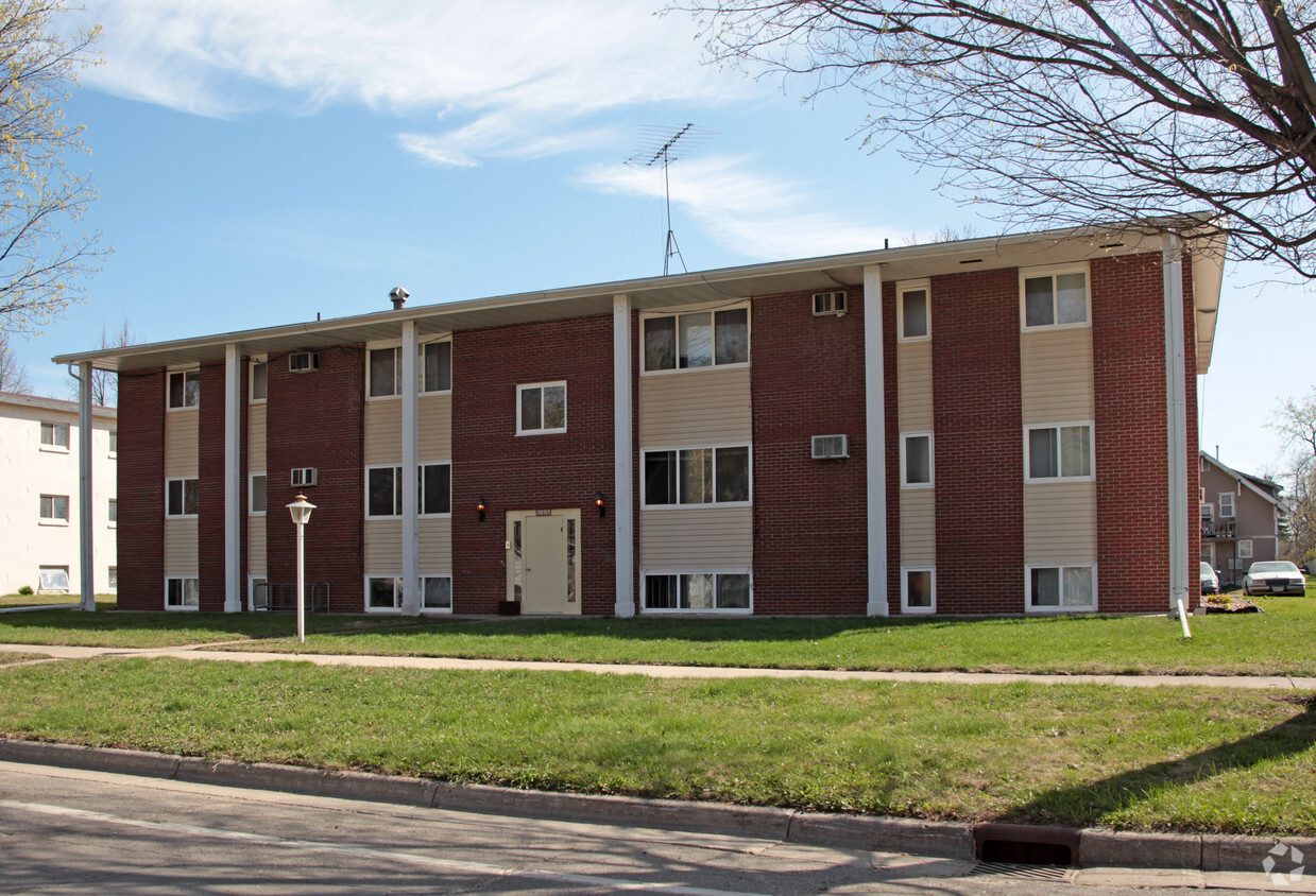 Foto del edificio - Hutchinson Jefferson Apartments