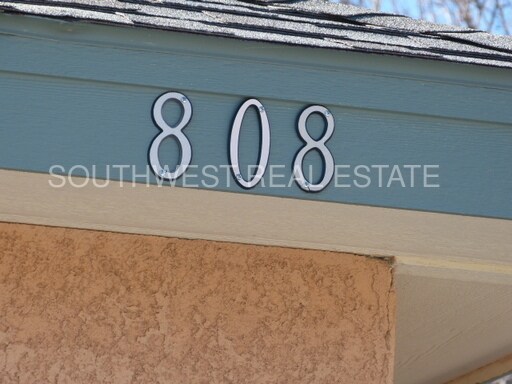 Primary Photo - 808 S Elgin Ave