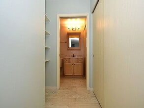 Building Photo - 1444 Stonebridge Cir